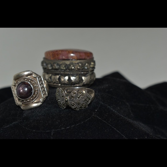 Vintage Ring - Picture 2 of 5